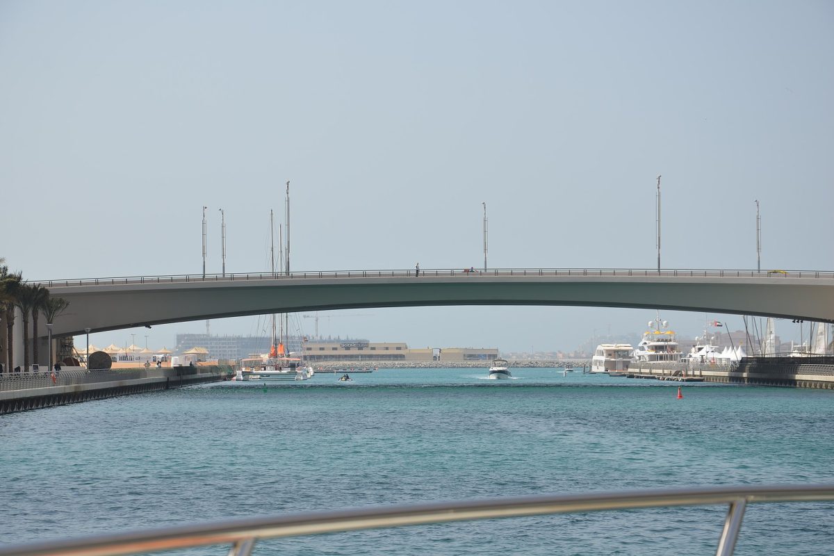 6 bedroom Villa in Al Barsha - Canal view — 2